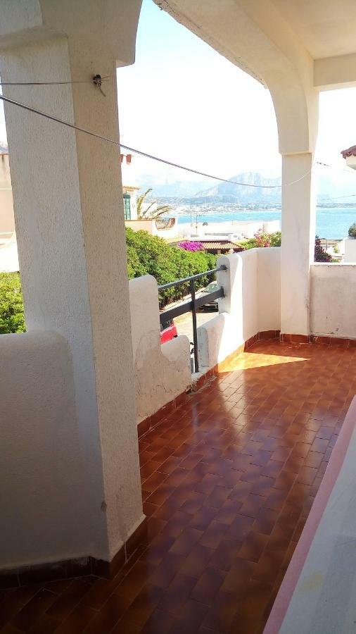 Holiday Home Sulmare Isola delle Femmine Esterno foto